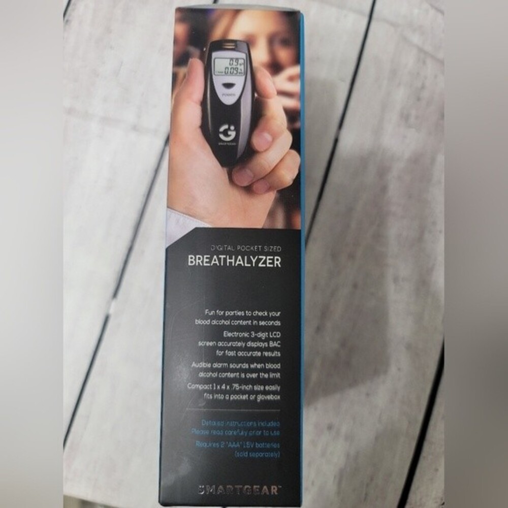 Smartgear Digital Pocket Size Breath-alyzer - Picture 4 of 12